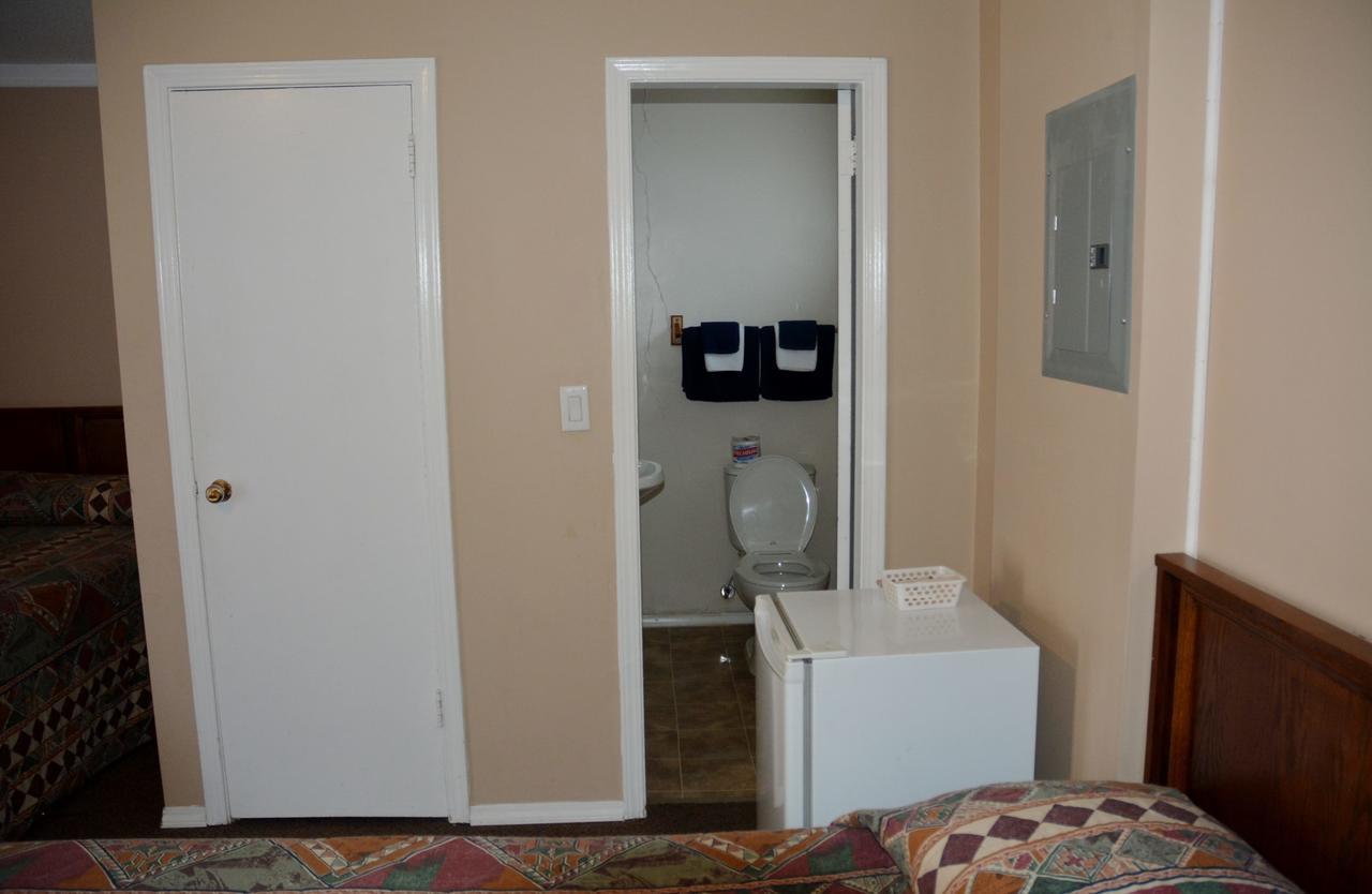 Bluebird Motel พอร์ตอัลเบอนี ภายนอก รูปภาพ
